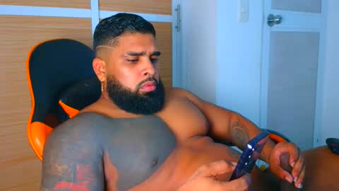 Snapshot of latinhot202423 chatting on 10.24.25 blackBear online show from 10.24.25