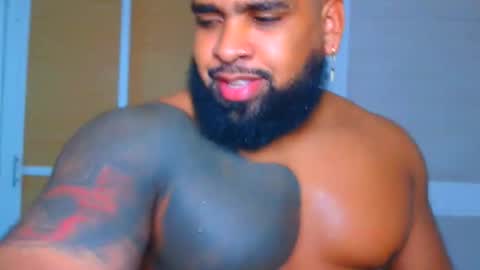 Snapshot of latinhot202423 chatting on 11.24.25 blackBear online show from 11.24.25