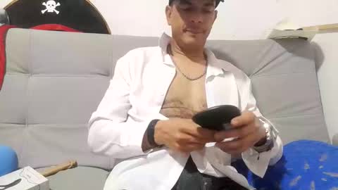 Snapshot of latinmartin254 chatting on 11.02.25 latinmartin254 online show from 11.02.25