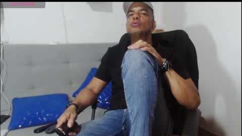 latinmartin254 online show from 05.17.26