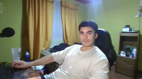 Snapshot of latinn_babe chatting on 02.05.25 latinn_babe online show from 02.05.25