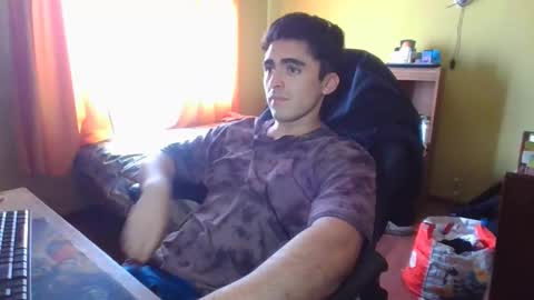 Snapshot of latinn_babe chatting on 02.14.25 latinn_babe online show from 02.14.25