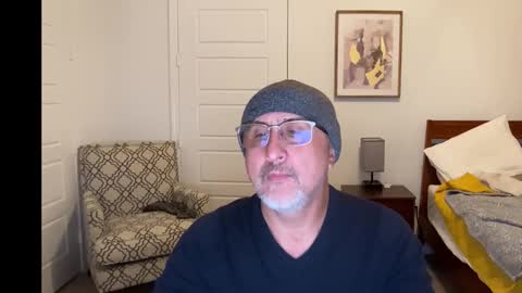 QS - INDEPENDENT MODEL online show from 12.01.25