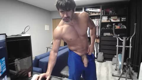 Snapshot of latino23bom chatting on 09.09.25 sam online show from 09.09.25