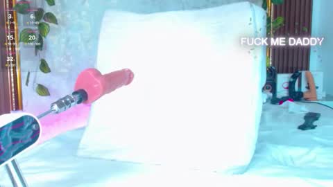 Snapshot of latinoboom1 chatting on 11.06.25 andy online show from 11.06.25