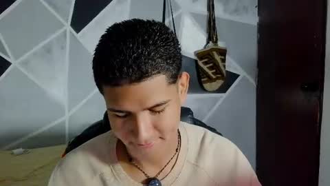 latinohotboy_ online show from 06.11.26