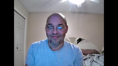 Snapshot of latinoinfla chatting on 01.19.25 latinoinfla online show from 01.19.25