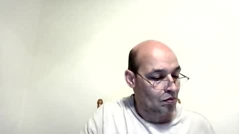 Snapshot of latinoinfla chatting on 02.14.26 latinoinfla online show from 02.14.26