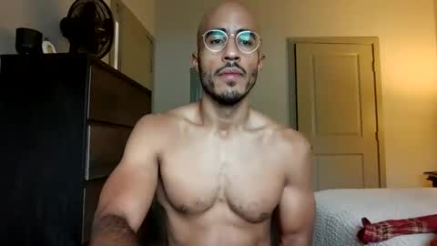 Snapshot of latinomixedbbc chatting on 11.24.25 latinomixedbbc online show from 11.24.25