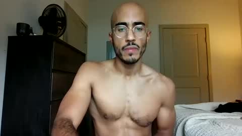 Snapshot of latinomixedbbc chatting on 12.05.25 latinomixedbbc online show from 12.05.25