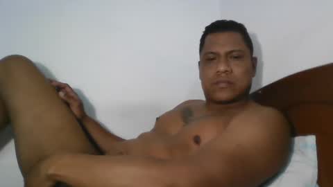 Snapshot of latinrayf chatting on 03.05.25 latinrayf online show from 03.05.25