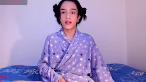 Snapshot of latinsecretfantasy chatting on 11.11.25 latinsecretfantasy online show from 11.11.25