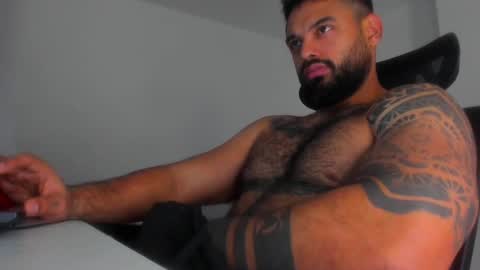 Snapshot of latinwolfbi chatting on 02.13.25 philip online show from 02.13.25