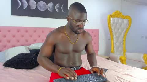 LEANDRO online show from 01.03.25