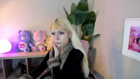 laukyubey1 online show from 01.06.26