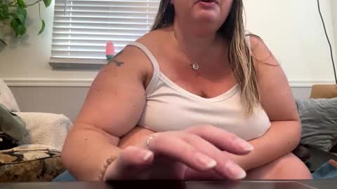 LauLauMa online show from 01.22.25