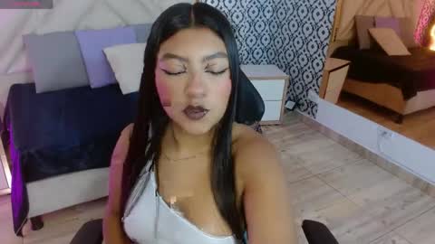 laulin_tay online show from 05.07.26