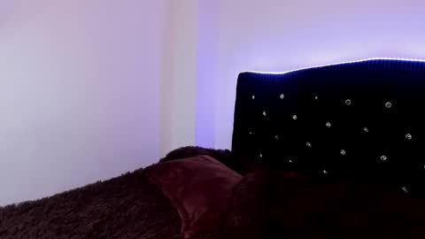 Lau Miller online show from 12.14.25