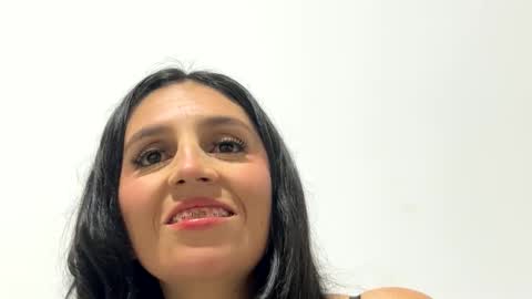 laura  online show from 05.03.26
