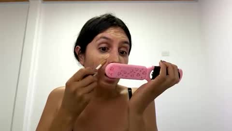 laura  online show from 06.02.26