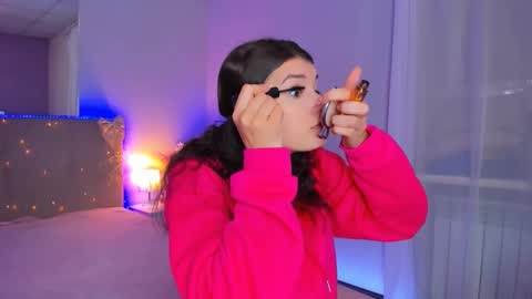 Laura online show from 02.27.26