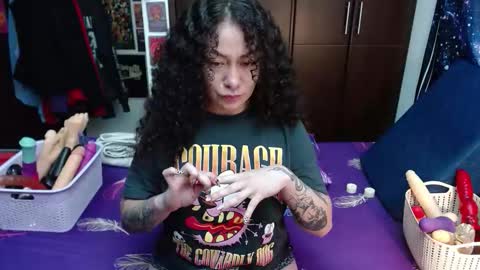  Wen  online show from 10.15.25