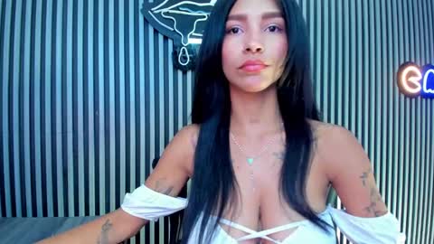 Laura online show from 01.21.25