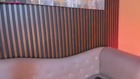 Laura online show from 09.13.25