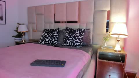 laura_dicardy online show from 06.11.26