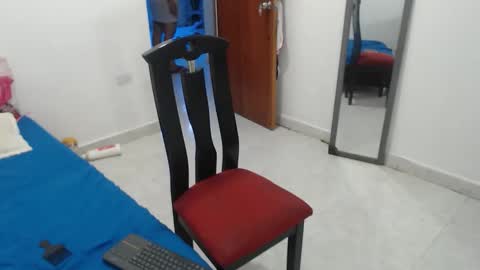 laura_foxx2379 online show from 11.29.25