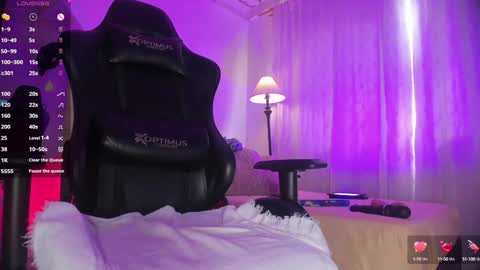 Lura online show from 12.22.24