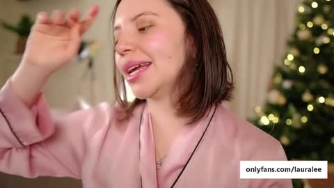 Snapshot of laura_lee chatting on 12.16.24 Laura Lee. online show from 12.16.24