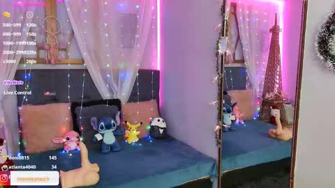 Snapshot of laura_olssen chatting on 12.27.24 Kate online show from 12.27.24