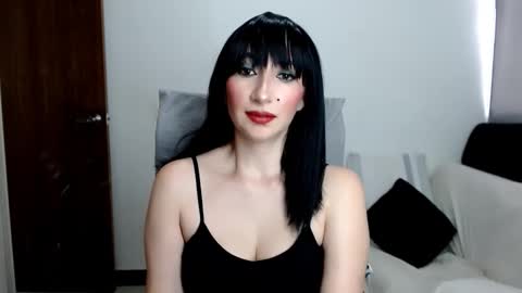 Laura online show from 03.27.26