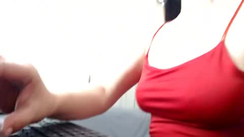 Snapshot of laura_pervert_ chatting on 06.07.26 Laura online show from 06.07.26