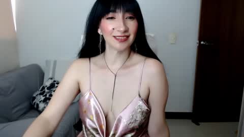 Snapshot of laura_pervert_ chatting on 06.20.26 Laura online show from 06.20.26