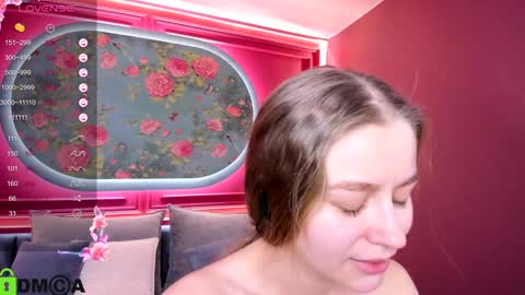 Laura online show from 01.12.25