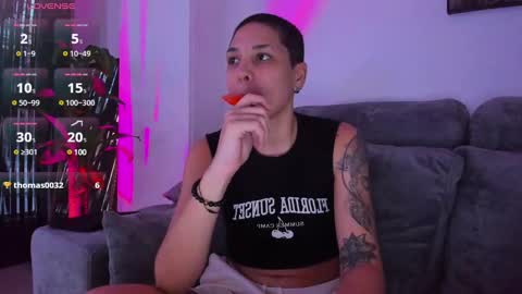 Laura Rose online show from 01.11.25