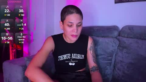 Laura Rose online show from 01.12.25