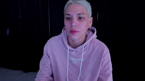 Laura Rose online show from 09.12.25