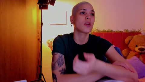 Snapshot of laura_r23 chatting on 03.21.26 Laura Rose online show from 03.21.26