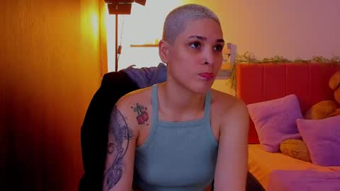 Snapshot of laura_r23 chatting on 03.31.26 Laura Rose online show from 03.31.26