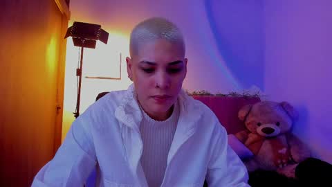 Snapshot of laura_r23 chatting on 04.16.26 Laura Rose online show from 04.16.26