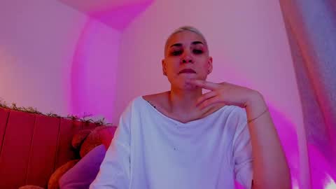 Snapshot of laura_r23 chatting on 04.20.26 Laura Rose online show from 04.20.26