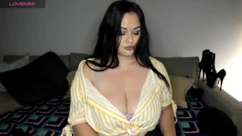 Laura online show from 09.17.25