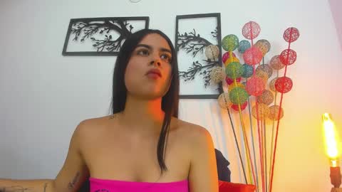 LAURA SOE online show from 01.23.25