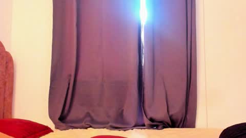 LAURA SOE online show from 11.01.25