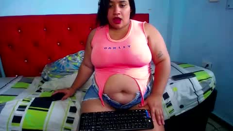 laura_sofia23 online show from 11.06.25