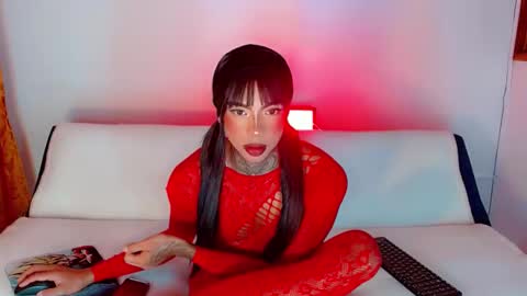 Laura online show from 02.21.25