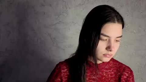 Laura online show from 02.02.26